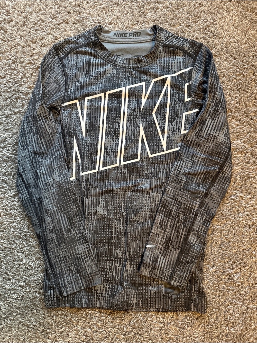 Boys Nike Pro Dri-Fit Fleece Lined Long Sleeve Tee, Size YL